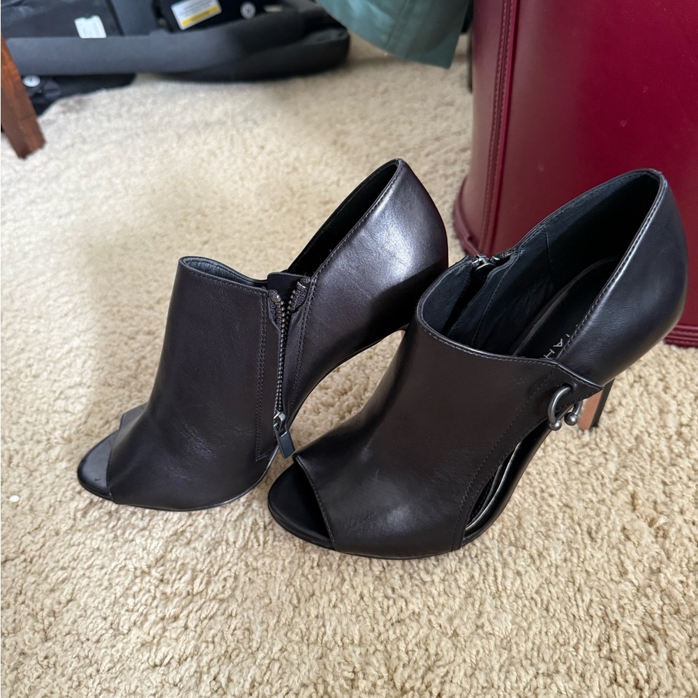 Elie Tahari Black Leather Peep-Toe Heels